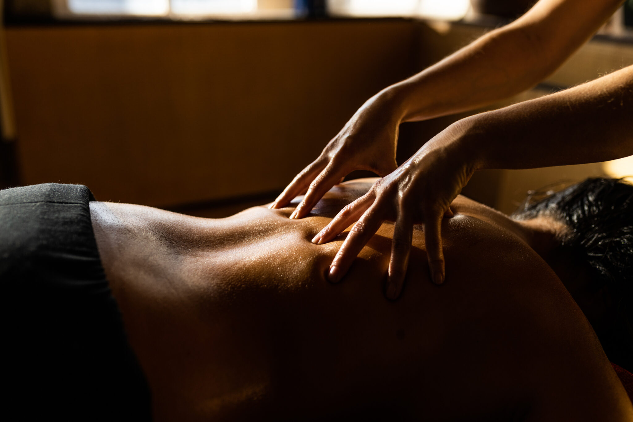 massage-getty-2048x1365.jpg